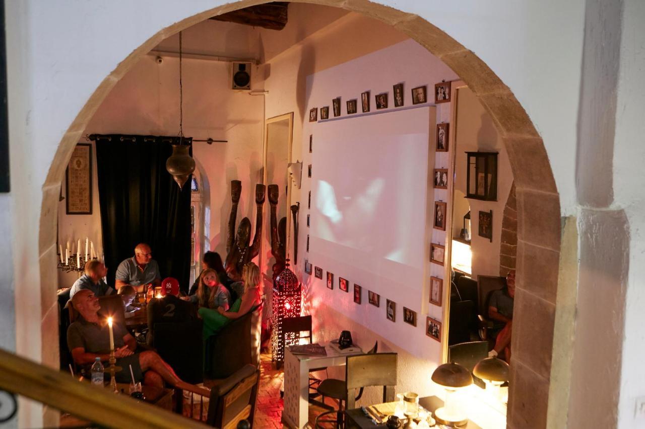 La Maison Du Cinema 에사우이라 외부 사진